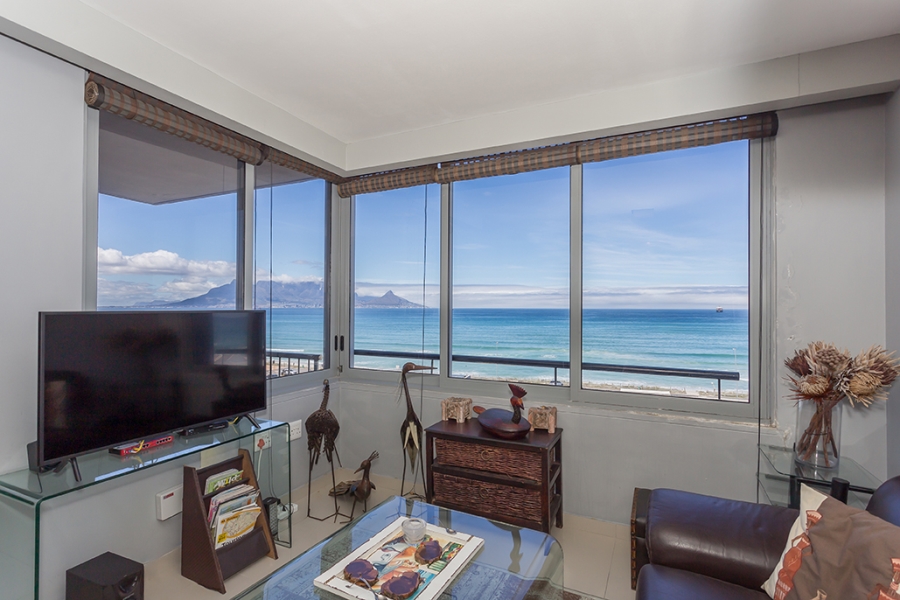 2 Bedroom Property for Sale in Bloubergrant Western Cape